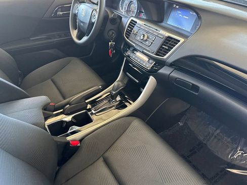 Used 2016 Honda Accord LX image 14