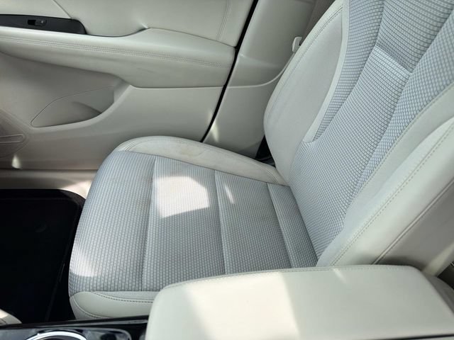 Used 2023 Buick Envision Preferred FWD image 20