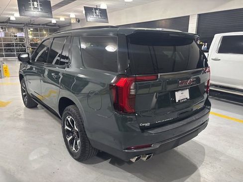 Used 2026 GMC Yukon AT4 w/ AT4 Premium Package AWD/4WD image 9