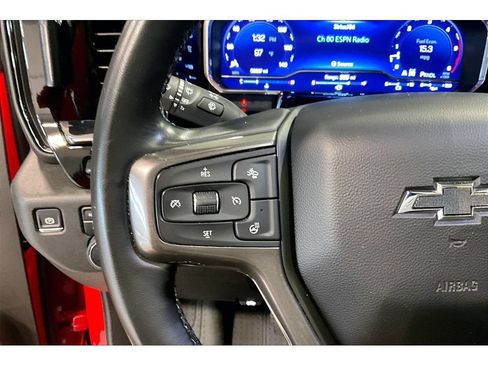 Used 2024 Chevrolet Silverado 2500 ZR2 w/ Technology Package AWD/4WD image 10
