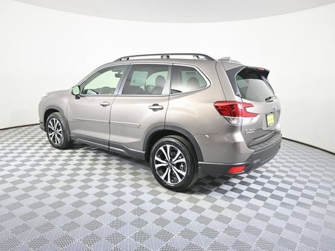 Used 2023 Subaru Forester Limited image 4