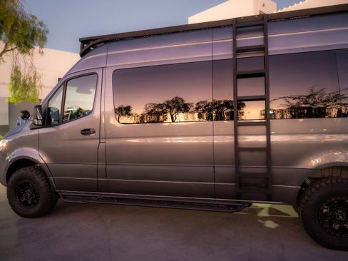 Used 2021 Mercedes-Benz Sprinter 2500 image 5