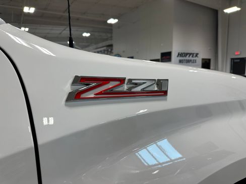 Used 2024 Chevrolet Silverado 1500 RST AWD/4WD image 12