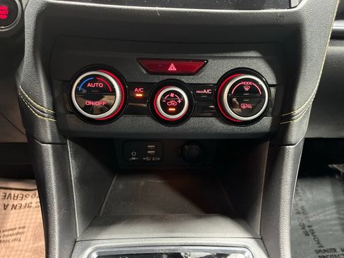 Used 2021 Subaru Crosstrek 2.5i Sport w/ Moonroof Package AWD/4WD image 28