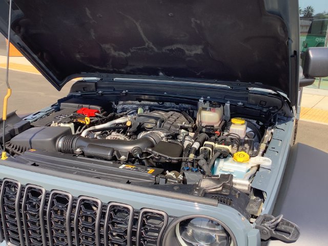 Used 2024 Jeep Wrangler Unlimited Rubicon w/ Safety Group AWD/4WD image 45