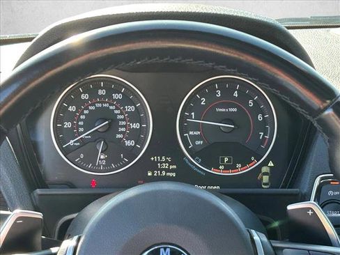 Used 2016 BMW M235i Coupe image 11