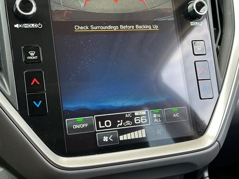 Used 2025 Subaru Crosstrek 2.0i Premium image 19