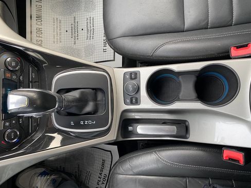 Used 2016 Ford C-MAX Energi SEL w/ Equipment Group 302A image 18