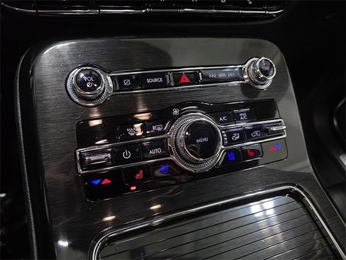 Used 2023 Lincoln Nautilus Reserve w/ Equipment Group 201A image 21