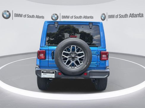 Used 2025 Jeep Wrangler Unlimited Sahara AWD/4WD image 20