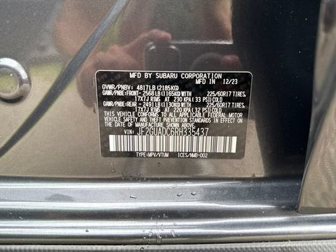 Used 2024 Subaru Crosstrek 2.0i Premium AWD/4WD image 32