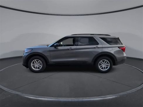 New 2026 Ford Explorer Active image 4