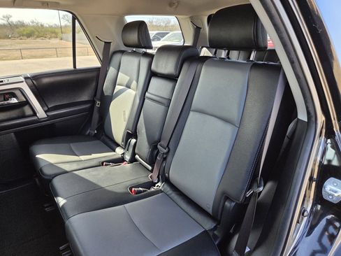 Used 2019 Toyota 4Runner SR5 Premium image 22