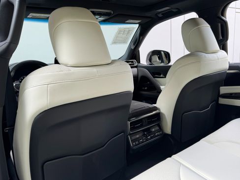 Used 2023 Lexus LX 600 Luxury w/ Appearance Package image 45