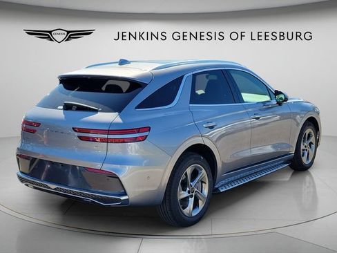 New 2026 Genesis GV70 2.5T Advanced w/ G1 Accessory Package AWD/4WD image 3