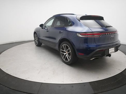 Used 2022 Porsche Macan AWD/4WD image 7