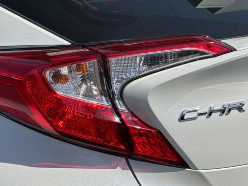Certified 2021 Toyota C-HR XLE FWD image 35