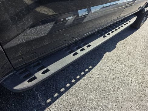 Used 2023 Ford F250 Lariat w/ Lariat Ultimate Package AWD/4WD image 11