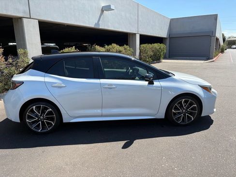 Used 2021 Toyota Corolla XSE w/ Carpet Mat Package (TMS) FWD image 5