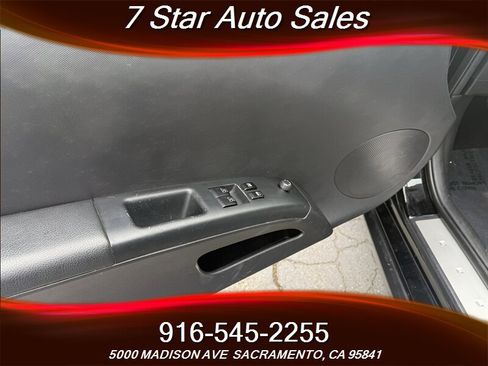 Used 2005 Nissan 350Z Grand Touring RWD image 7