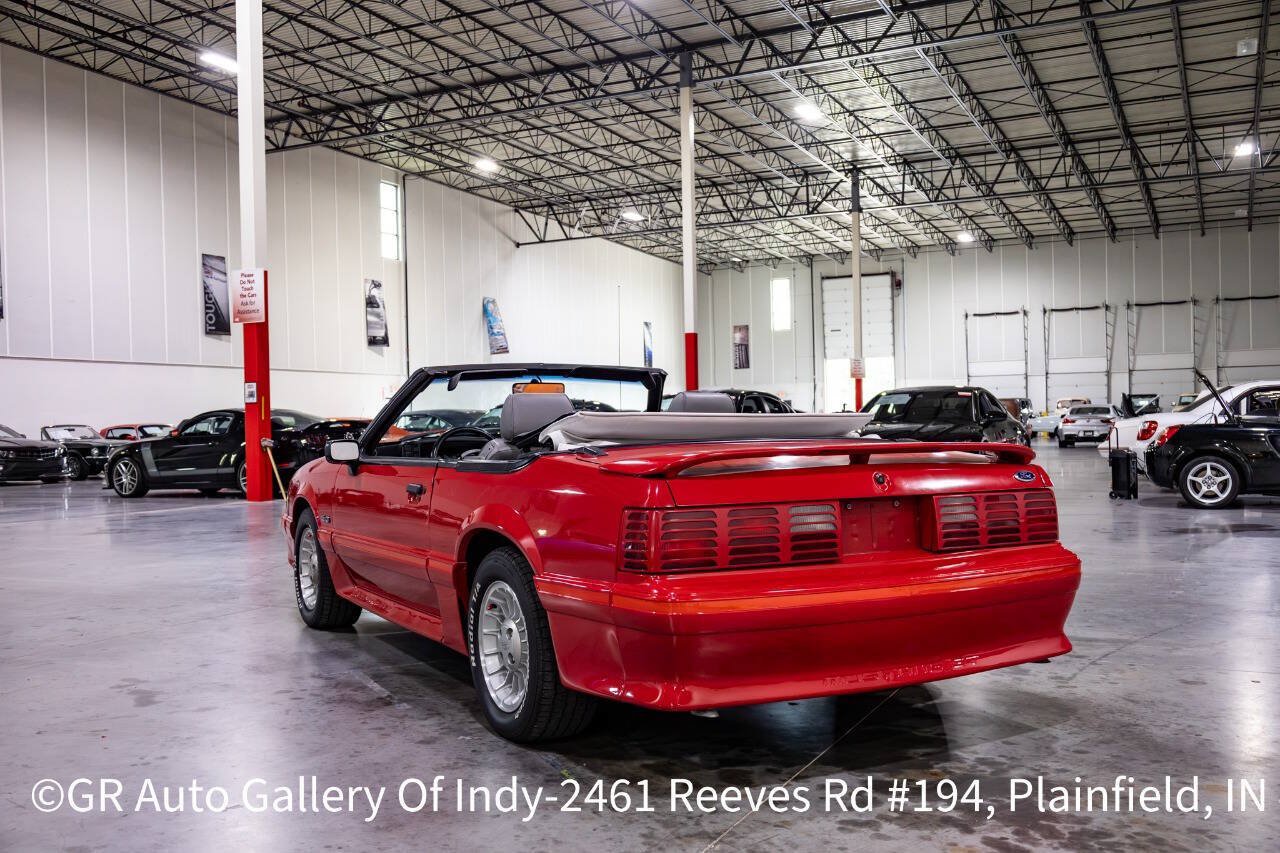 Used 1989 Ford Mustang GT RWD image 4