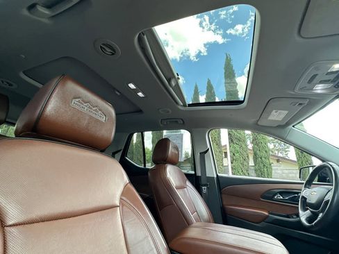 Used 2018 Chevrolet Traverse High Country AWD/4WD image 20