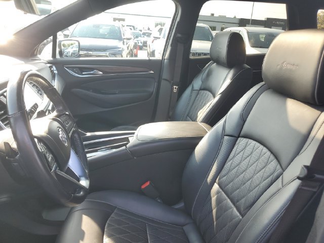 Certified 2022 Buick Enclave Avenir w/ Avenir Technology Package AWD/4WD image 18