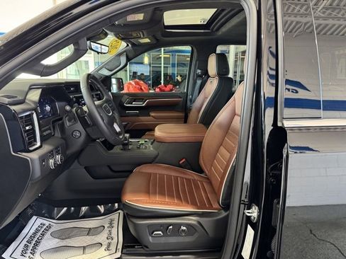 Used 2025 GMC Sierra 1500 Denali Ultimate image 7