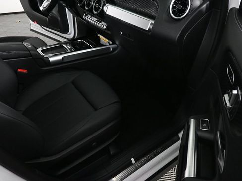 New 2026 Mercedes-Benz GLB 250 image 23