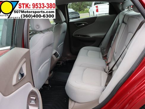 Used 2017 Chevrolet Malibu LT FWD image 14