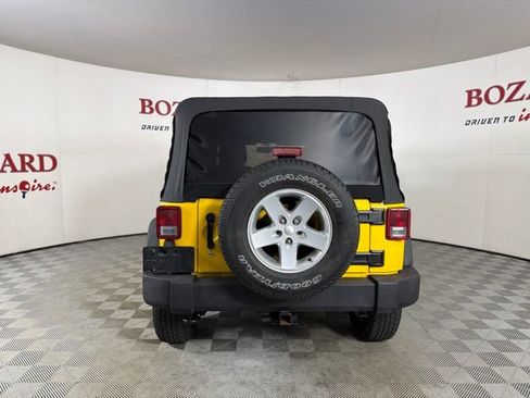 Used 2015 Jeep Wrangler Unlimited Sport w/ Quick Order Package 24S AWD/4WD image 7