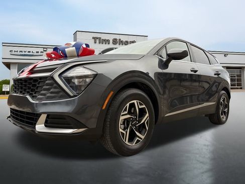 Used 2023 Kia Sportage LX image 16