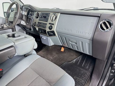 Used 2016 Ford F350 XLT w/ XLT Premium Package image 25