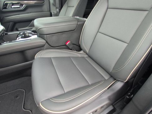 New 2026 GMC Yukon Elevation AWD/4WD image 24