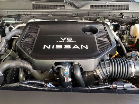 Certified 2025 Nissan Armada SL w/ Captain's Chari Seat Package RWD image 49