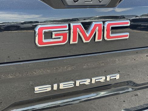 New 2026 GMC Sierra 1500 SLT w/ SLT Premium Plus Package RWD image 28