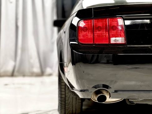 Used 2007 Ford Mustang GT Premium image 14