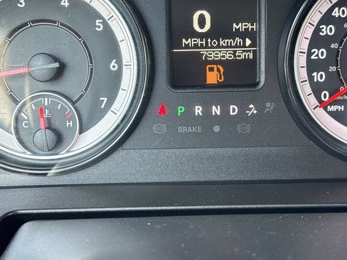 Used 2022 RAM 1500 Classic SLT RWD image 48