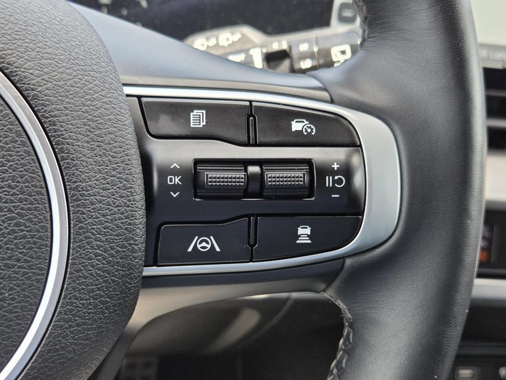 Used 2024 Kia Sportage X-Pro AWD/4WD image 17
