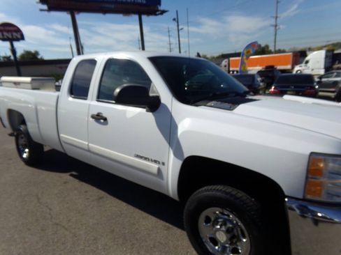 Used 2007 Chevrolet Silverado 2500 LT RWD image 49
