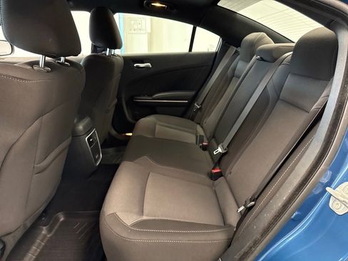 Used 2022 Dodge Charger SXT image 9