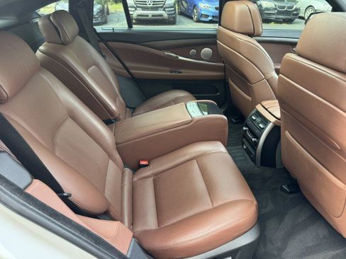 Used 2013 BMW 550i Gran Turismo xDrive AWD/4WD image 40