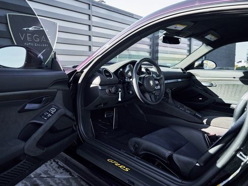 Used 2024 Porsche 718 Cayman GT4 RS w/ Weissach Package RWD image 25