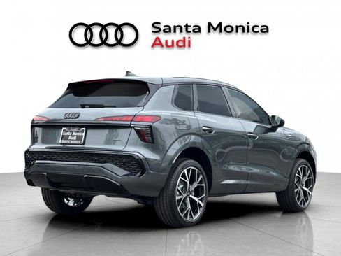 Used 2026 Audi Q3 quattro 2.0T AWD/4WD image 2