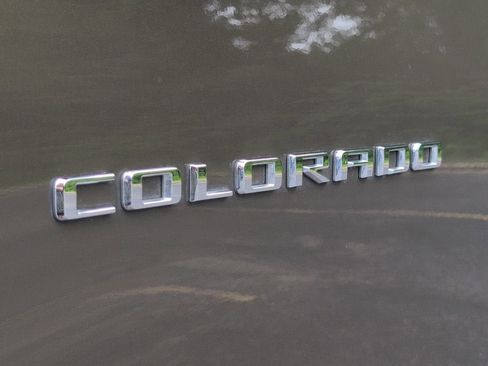 Used 2024 Chevrolet Colorado LT w/ LT Convenience Package III AWD/4WD image 10
