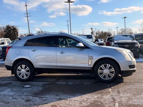 Used 2015 Cadillac SRX Luxury image 32