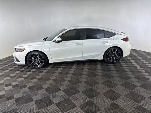 Used 2024 Honda Civic Sport Touring image 9