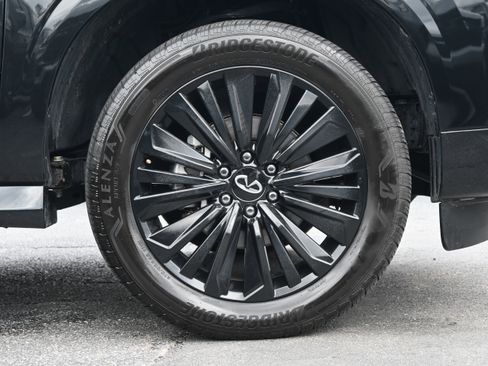 Used 2025 INFINITI QX80 Sensory AWD/4WD image 13