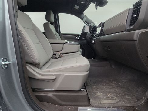 Used 2023 GMC Sierra 1500 SLE image 13