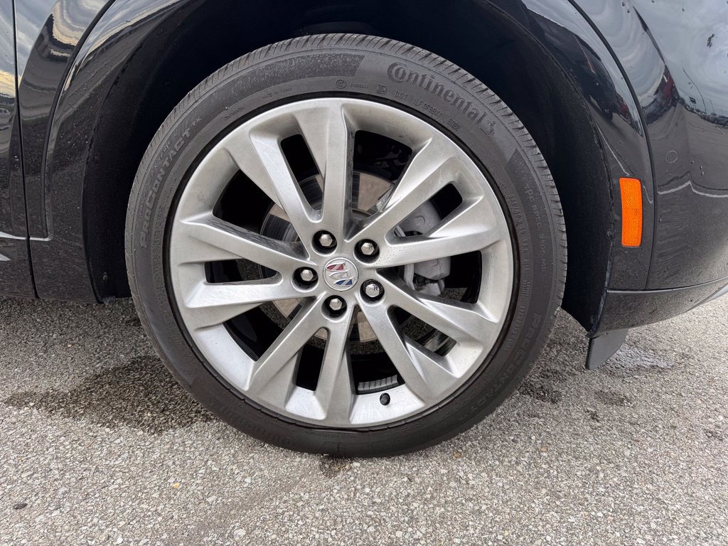 Used 2023 Buick Envision Avenir AWD/4WD image 17